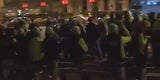 Paar crasht religiöses Festival mit Fenster-Sex