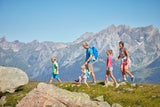 FamilyTime beim Wandern im Paznaun