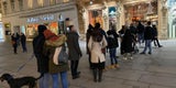 Schon wieder: Massen stürmen trotz Lockdown Punsch-Stände in Wiener City