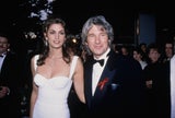 Richard Gere (heute 76) und Supermodel Cindy Crawford (heute 60) galten in den frühen 90ern als eines der glamourösesten Paare Hollywoods. Nach ihrem Kennenlernen 1988 heirateten sie 1991 in Las Vegas, trennten sich jedoch 1995 nach vier Ehejahren.