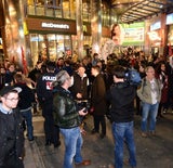 Demo Opernball
