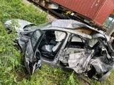 Güterzug crasht in Oberösterreich in Pkw