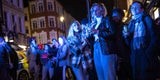 So ausgelassen feiern die Briten die Pub-Öffnungen