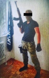 Leak zeigt: So protzen die Islamisten in Österreich mit ihren Waffen | Terror in Wien