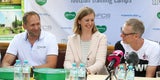 Kian Walizadeh (ganz li. im Bild) begrüßte 2017 schon den 1. FC Köln (damals noch mit Stöger als Trainer) in der Steiermark.
