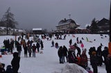 Massen ohne Maske und Abstand am Semmering