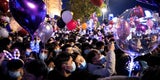 Tausende feierten in Wuhan riesige Silvester-Party miT Feuerwerk