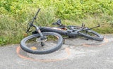 Pkw-Lenkerin (45) erfasst E-Bike-Fahrer (†49) - tot