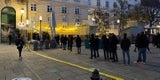 Schon wieder: Massen stürmen trotz Lockdown Punsch-Stände