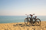 2 Fahrräder am Strand