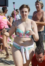 Lena Dunham: Charity-Paddling