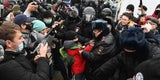 "Putin, hau ab!" Wütende Massenproteste in Russland