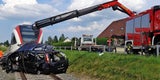 Horror-Unfall: Zug schleift Pkw 100 Meter mit – Lenkerin tot