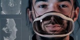 Rummenigge überrascht bei Bayern-Spiel mit Spezial-Maske aus Österreich