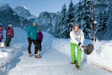 Eisstockschiessen gehört zum Volkssport der Abtenauer und bietet Spaß für Jedermann!