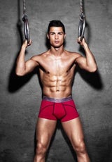 Cristiano Ronaldo zeigt neue Unterwäsche-Kollektion