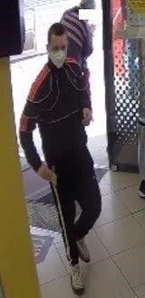 Wenn Sie diesen Mann sehen, rufen Sie die Polizei