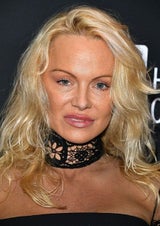 Pamela Anderson: Frisch operiert