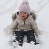 Schwedens Prinzessinnen-Kinder toben im Schnee