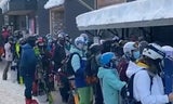 Mega-Schlange vor Talstation: Droht das jetzt auch bei uns?