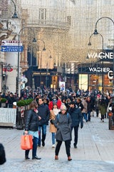 massen wien punsch corona lockdown