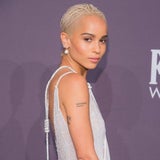 Zoe Kravitz lässt die Nippel blitzen