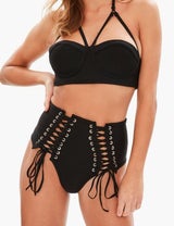 Schräge Bikinis