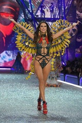 Victoria's Secret Fashion Show 2016