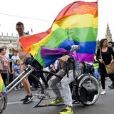 185.000 feierten bei Regenbogenparade