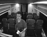 Polizei sucht diesen Schnellbahn-Randalierer