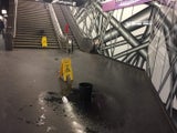 Ekel-Nass: In U-Bahn-Station tropft es