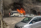 Hallstatt: Bus brennt – Fahrer ist Held