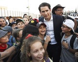 Hier besucht Kurz die Klagemauer in Jerusalem