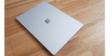 Microsofts erstes Notebook im oe24-Test