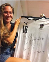 Große Freude: Sheeran trat in ihrem Trikot auf
