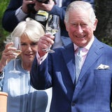 Charles und Camilla beim Heurigen
