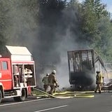 Reisebus in Bayern geht in Flammen auf