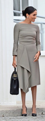 Meghan: Erste Auslandsreise als Modeschau