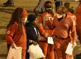 Nach Seuchen-Alarm: Flüchtlinge haben Schiff verlassen