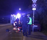 Schwerer Unfall in Wien: Pkw crasht in Fußgänger