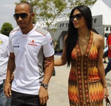 Lewis & Nicole: Verliebt in Malaysien
