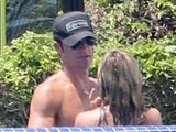 Jennifer Aniston & Justin Theroux in Cabo