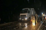 Familien-Drama: Kartoffel-Laster zerquetscht Pkw