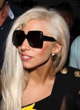 Lady Gagas seriöse Outfits