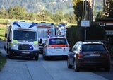 Messer-Stecherei vor Berufsschule: Zwei Verletzte
