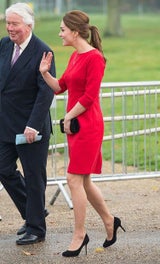 Herzogin Kate verzaubert in Rot