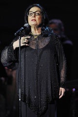 Nana Mouskouri: Ihre schönsten Bilder