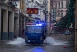 Super-Taifun rast auf Hongkong zu