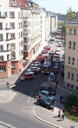 Zimmer-Brand in Wien: Frau von Flammen eingeschlossen