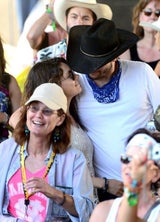 Ashton Kutcher & Mila Kunis verliebt wie nie